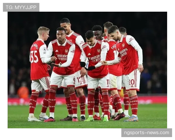 特罗萨德伪九号与边锋角色切换的战术多样性解析