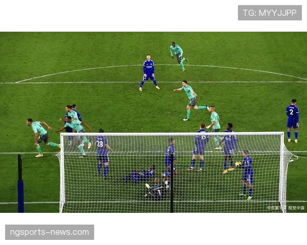 双方同时犯规判罚：罕见情况下的特殊处理规则解析